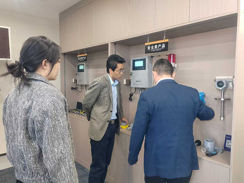 深國(guó)安氣體檢測(cè)儀展廳